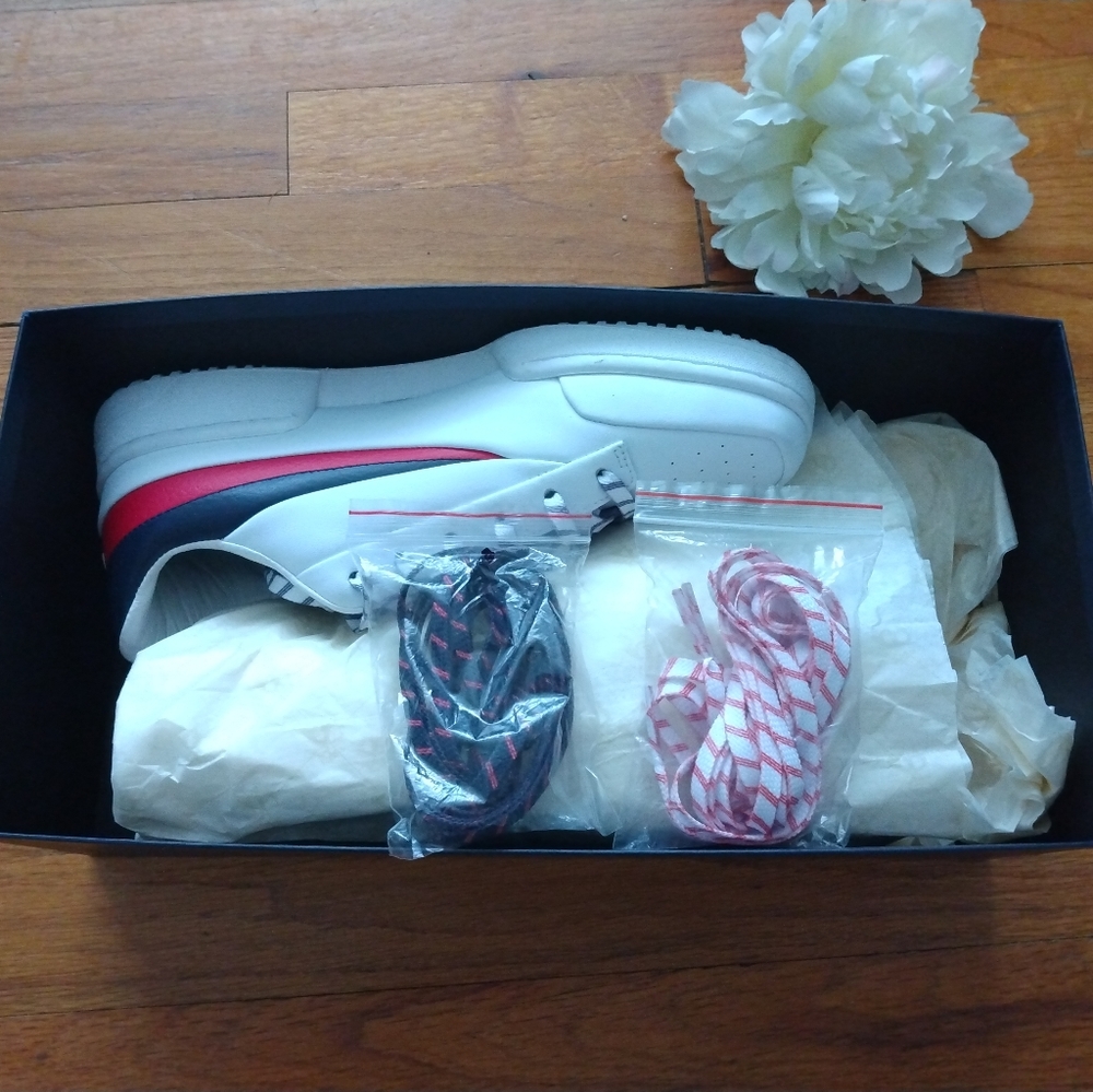 NIB Brooks Brothers Fila Special Limited Edition Women's Sneakers/ Shoes 8.5 - Picture 11 of 16